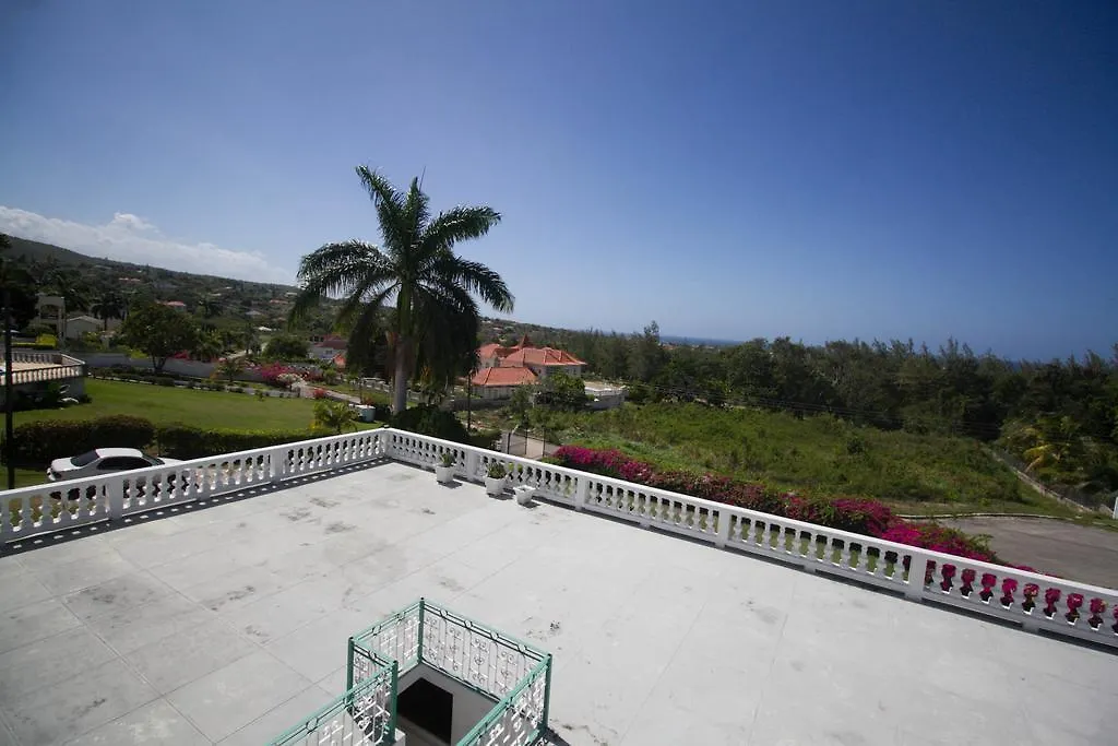 Вилла Sea View Chateau Бухта Монтего